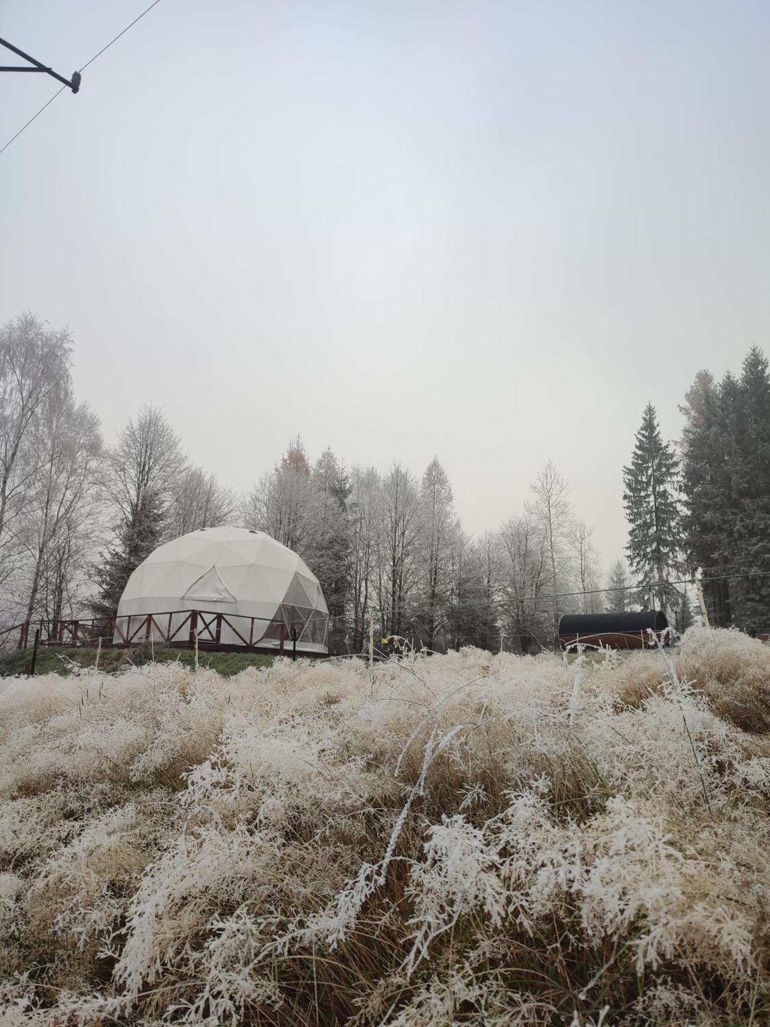 Forrest Glamp Hotel Mieroszow Exterior photo